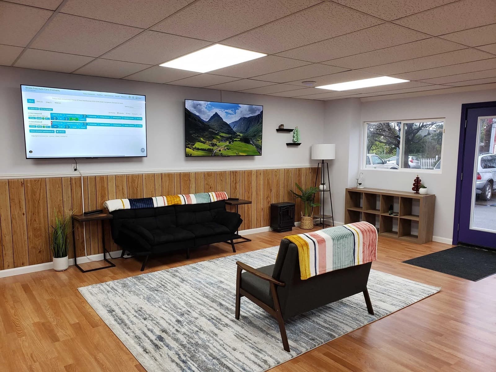 Stress-Free Lounge