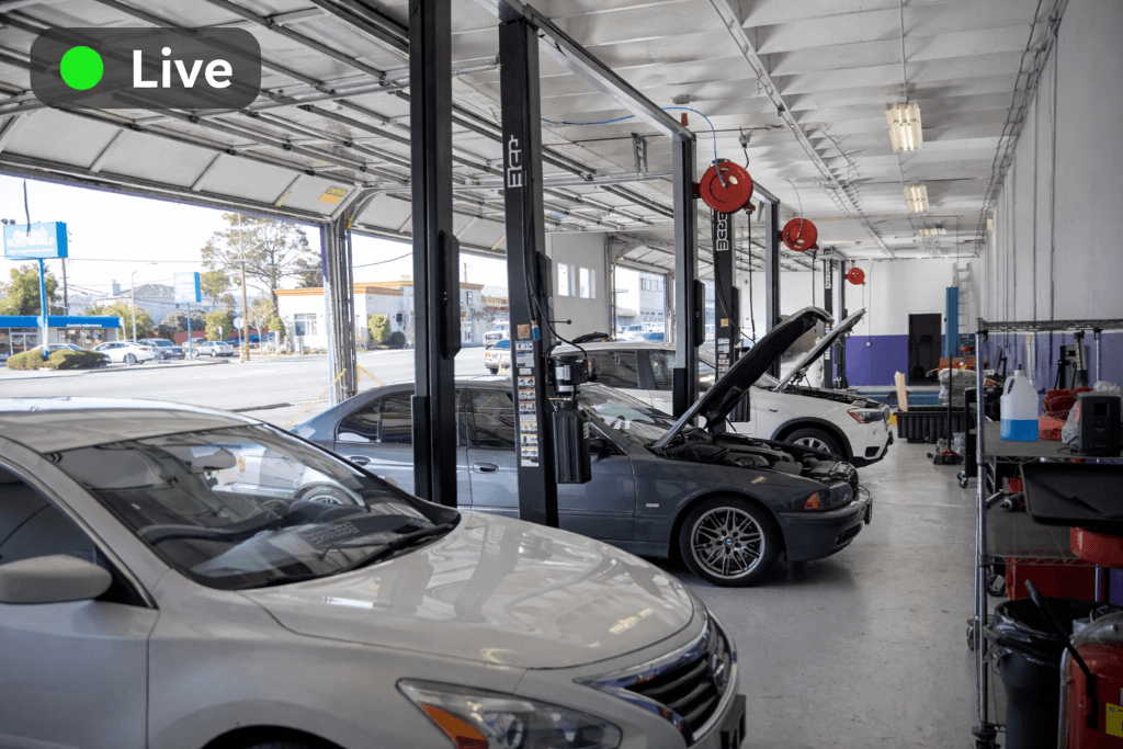 Live service bay video stream